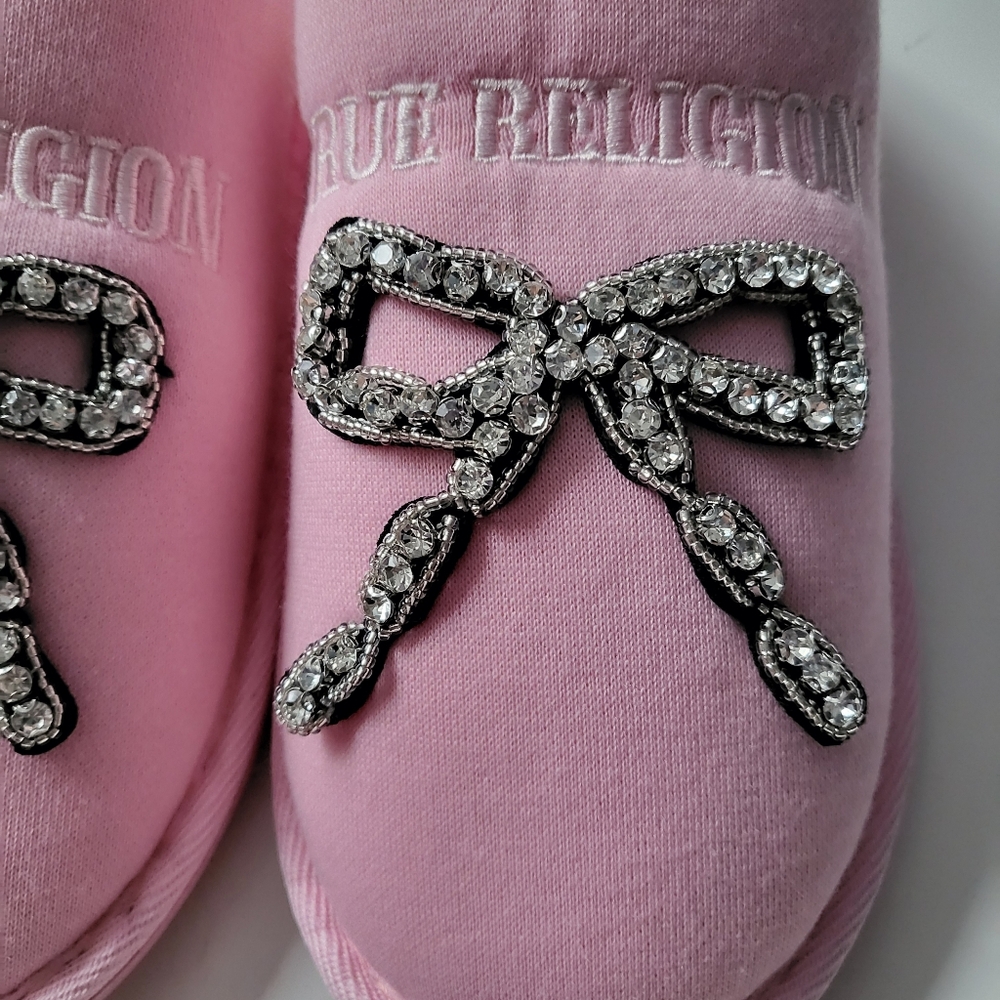 True Religion womens slippers Rhinestone logo size 9 Pink - Picture 2 of 5